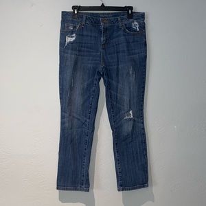 Distressed Women’s Boyfriend Jeans